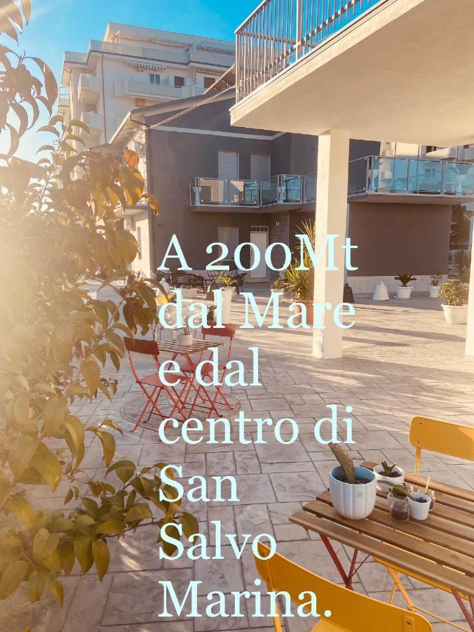 B&B Frontemare San Salvo Marina Ch Bagian luar foto